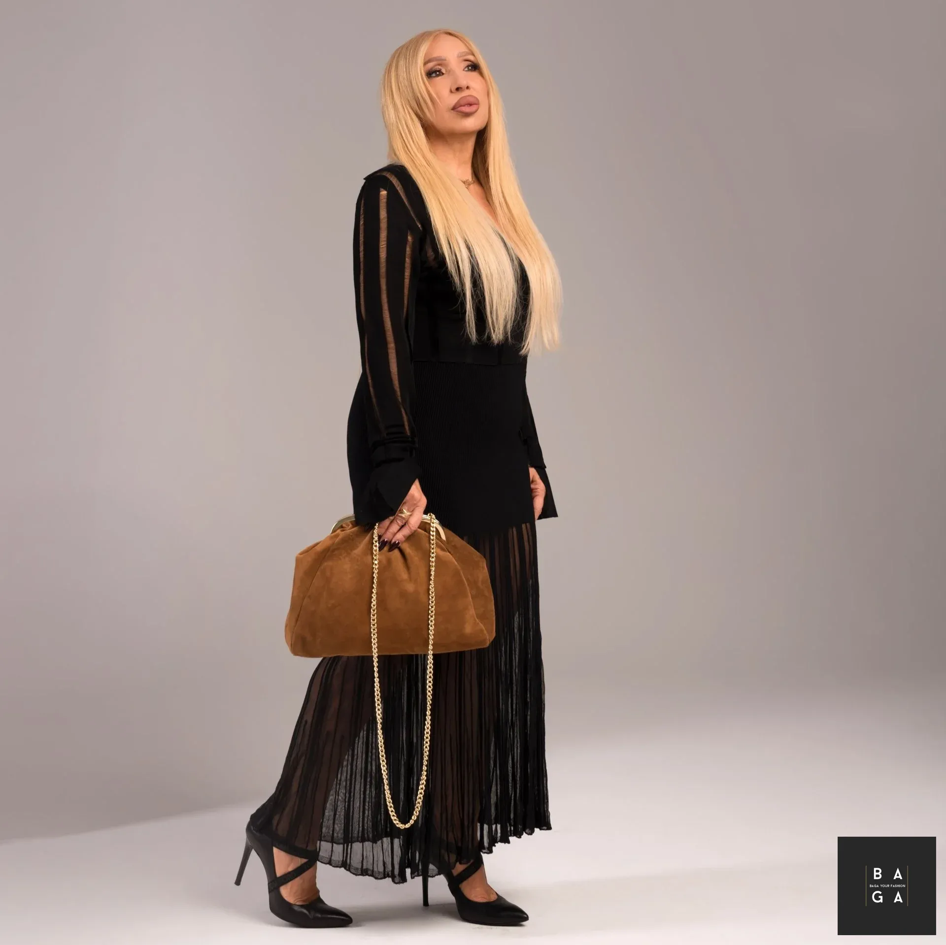 Clutch чанти Дамска чанта от естествен велур Естел