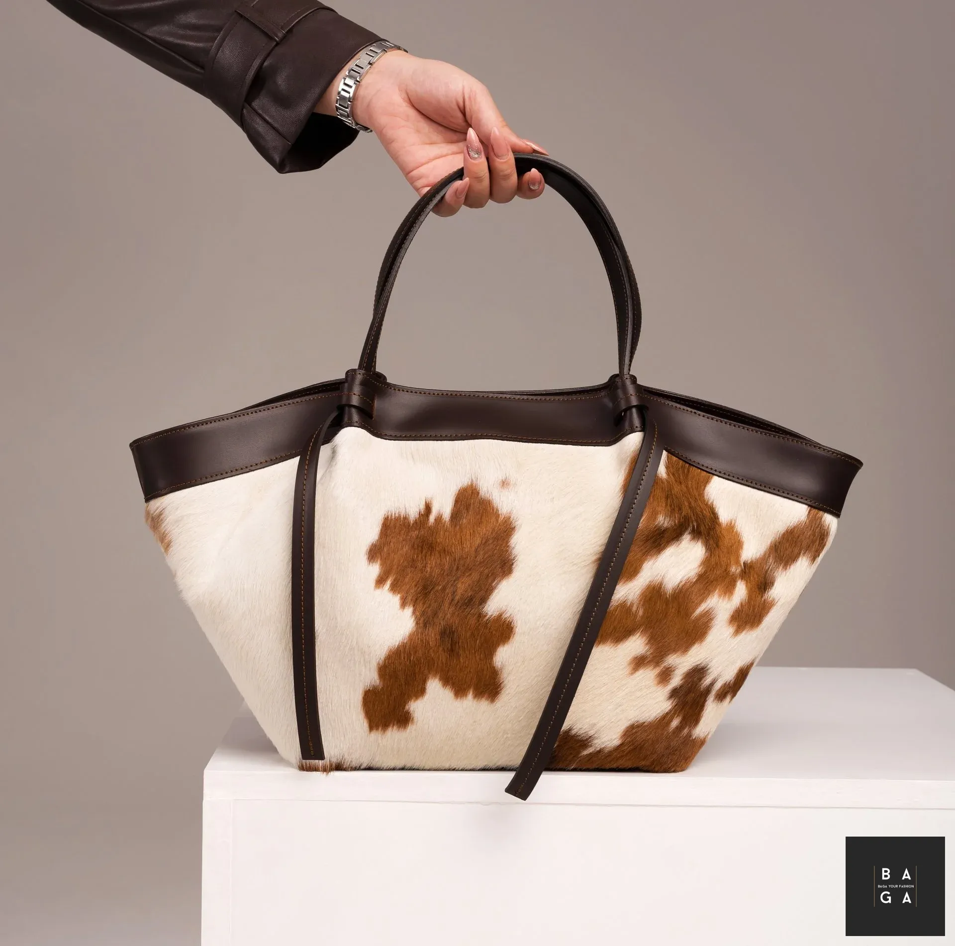 Големи чанти Дамска чанта от естествена кожа и естествен косъм Обсара