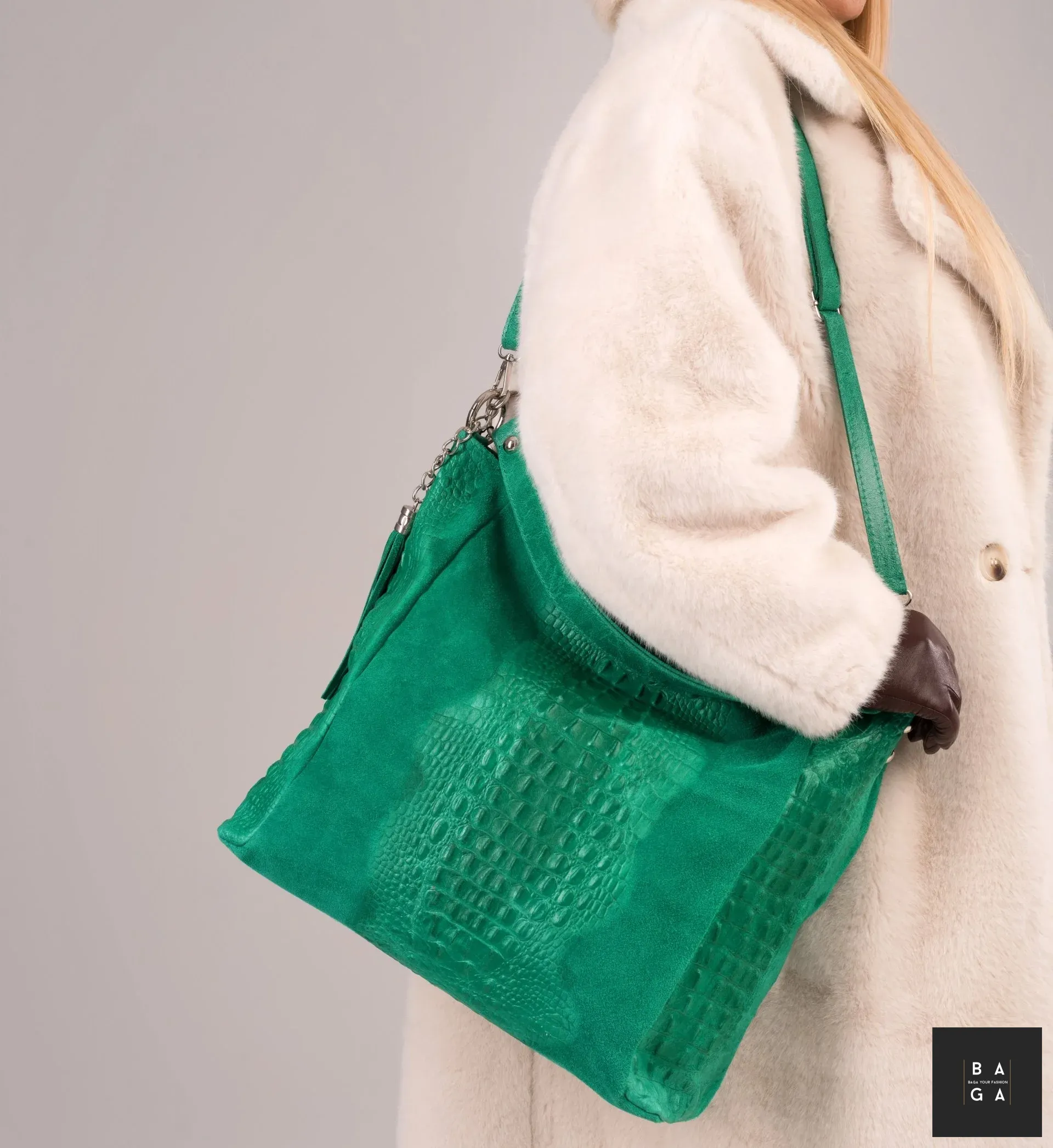 Големи чанти Дамска чанта от естествен велур  Александра