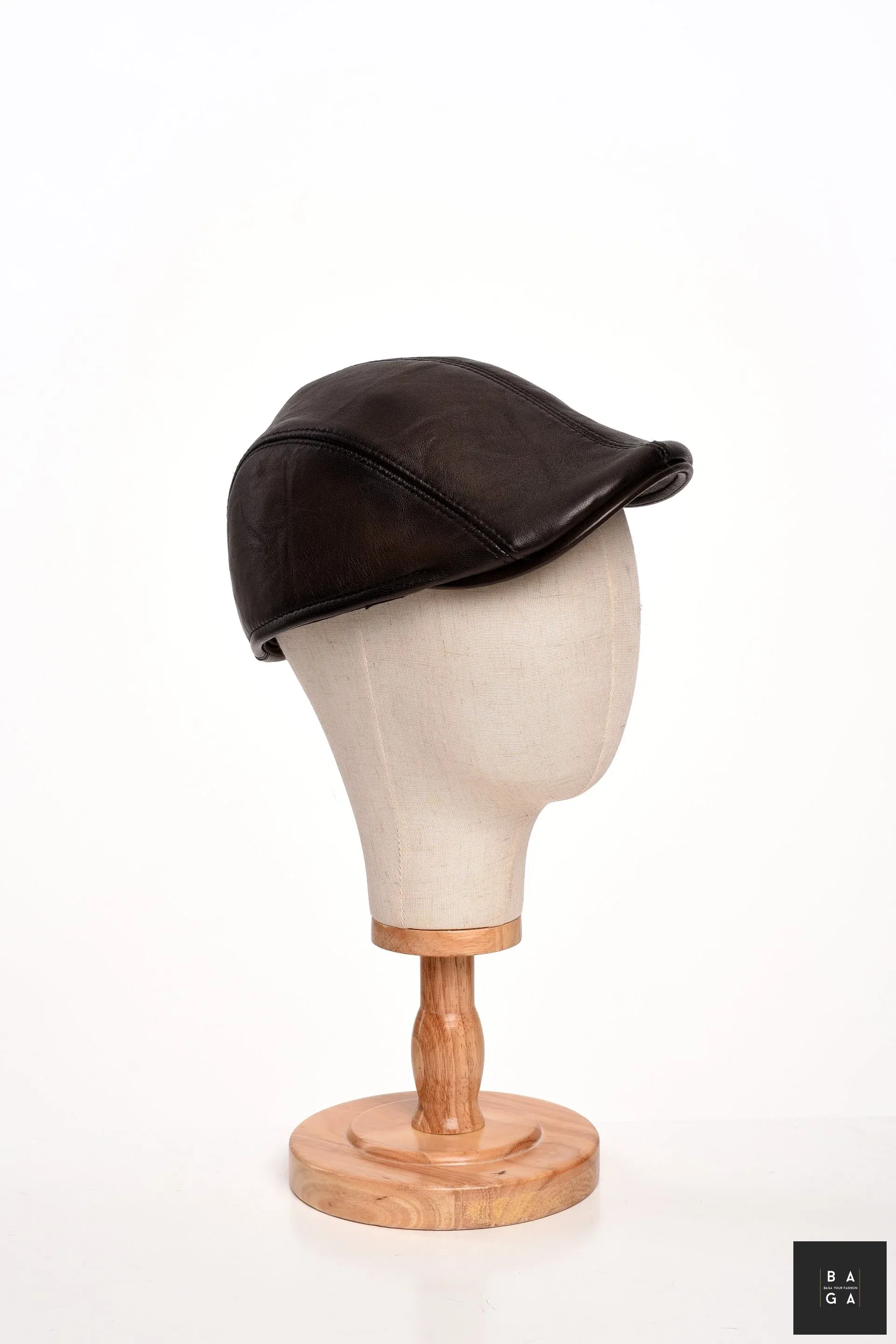 Шапки Мъжка шапка от естествена кожа